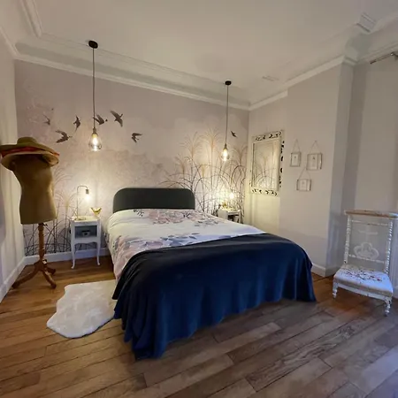 Chateau Aux Portes Du Circuit Des 24h 3* Yvré-lʼÉvêque