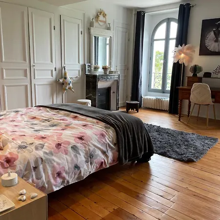 Bed & Breakfast Chateau Aux Portes Du Circuit Des 24h 3*