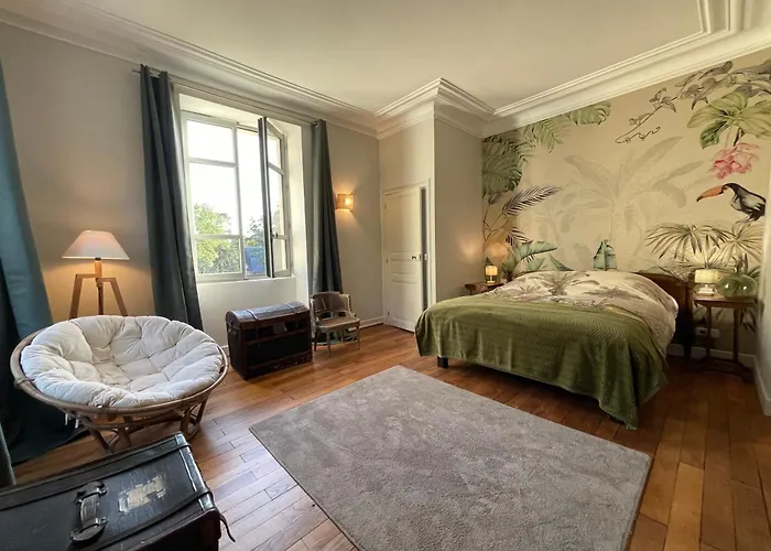 Chateau Aux Portes Du Circuit Des 24h 3* Yvré-lʼÉvêque